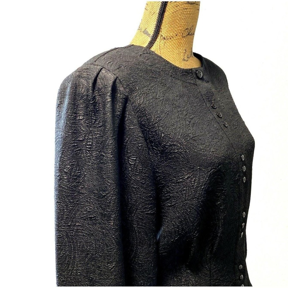 VTG Ship N Shore Blouse 8 Black Embossed Fitted Waist Puff Sl Button Top - Picture 5 of 10